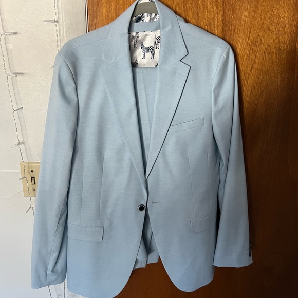 Baby Blue 3-piece suit 44